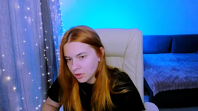 Snapshot of red__dizzy chatting on November 2, 2025, 7:11 am red  dizzy online show from November 2, 2025, 7:11 am