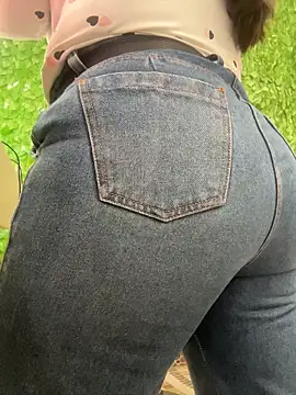 ROUSE SINCLAIR online show from December 4, 2025, 9:23 pm