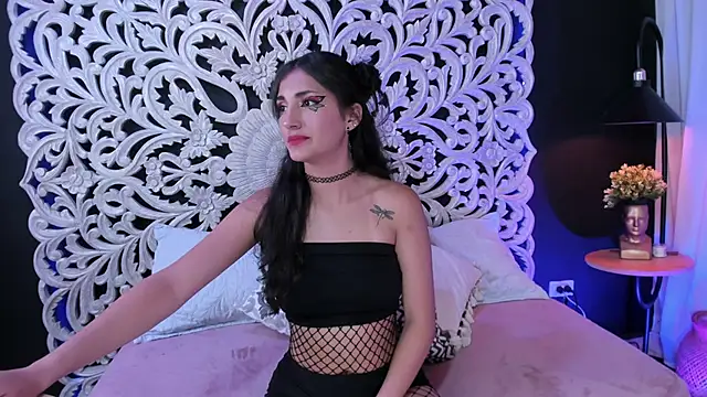 Keiiry  online show from October 8, 2025, 7:33 pm