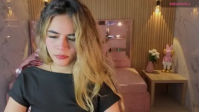 lilith4 s online show from February 11, 2026, 8:14 pm