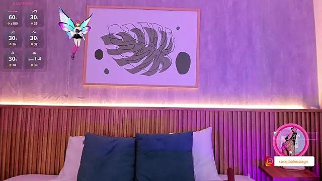 Coco-balenciaga online show from October 30, 2025, 11:44 am