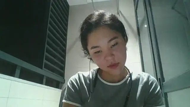 Snapshot of JennyCarpenter chatting on October 15, 2025, 11:32 am JennyCarpenter online show from October 15, 2025, 11:32 am