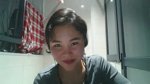 JennyCarpenter online show from November 15, 2025, 10:45 am