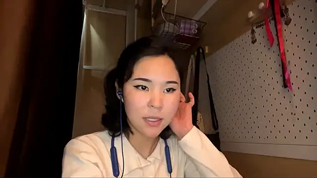 JennyCarpenter online show from May 9, 2026, 10:09 am