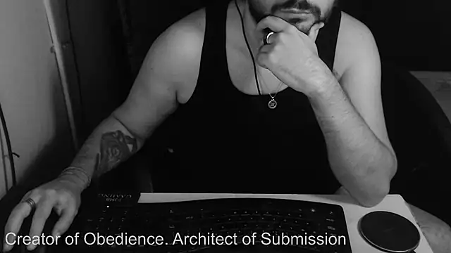 Snapshot of Lord_MasterX chatting on September 19, 2025, 10:21 pm Lord MasterX online show from September 19, 2025, 10:21 pm