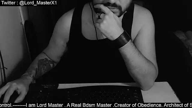 Snapshot of Lord_MasterX chatting on October 5, 2025, 2:21 am Lord MasterX online show from October 5, 2025, 2:21 am
