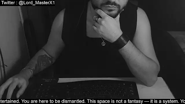 Snapshot of Lord_MasterX chatting on October 10, 2025, 3:05 am Lord MasterX online show from October 10, 2025, 3:05 am