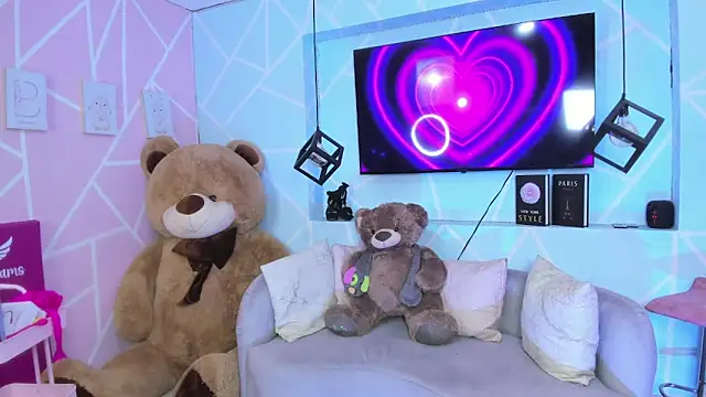 alix noa online show from February 9, 2026, 7:29 pm