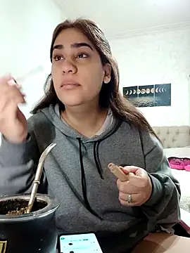 Snapshot of Nahiarabiel chatting on October 29, 2025, 1:35 pm Nahiarabiel online show from October 29, 2025, 1:35 pm