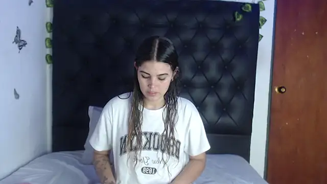 isabel 09 online show from May 7, 2026, 6:24 pm