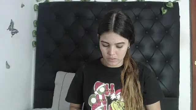 isabel 09 online show from May 8, 2026, 6:24 pm