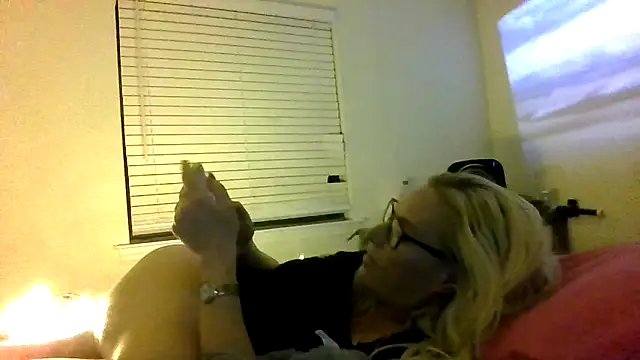 JemTastic online show from September 18, 2025, 1:40 am