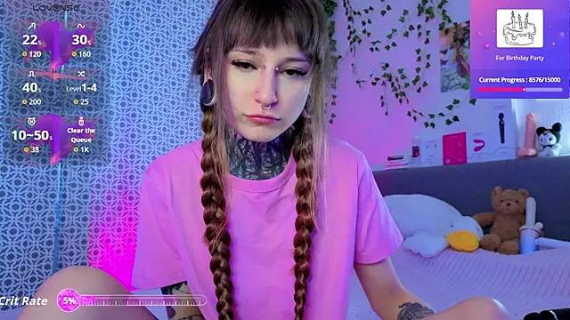 LilithPoison online show from May 8, 2026, 6:13 pm
