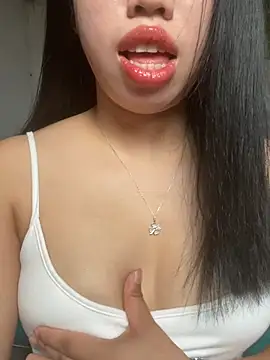 Rose-babyx online show from May 9, 2026, 2:17 am