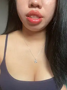 Snapshot of Rose-babyx chatting on May 10, 2026, 2:06 am Rose-babyx online show from May 10, 2026, 2:06 am