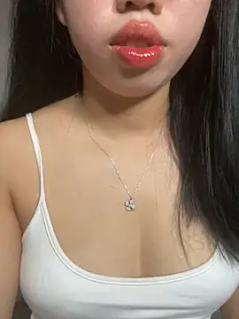 Snapshot of Rose-babyx chatting on June 3, 2026, 2:47 am Rose-babyx online show from June 3, 2026, 2:47 am