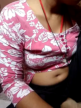 Hot sundri83838 online show from April 12, 2026, 7:35 am