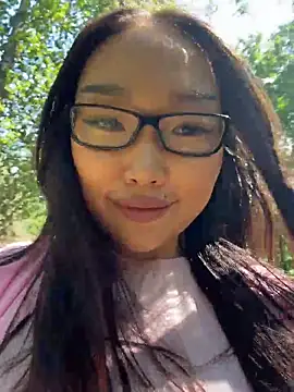 AdriaNochi online show from June 21, 2026, 10:51 am