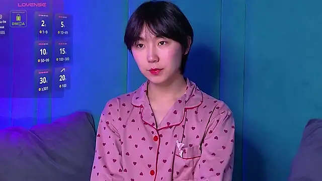 Snapshot of HeejinWang chatting on December 5, 2025, 4:21 am HeejinWang online show from December 5, 2025, 4:21 am