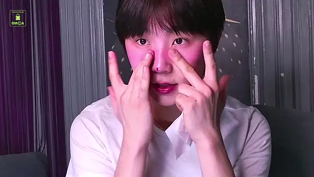 HeejinWang online show from March 4, 2026, 4:18 am