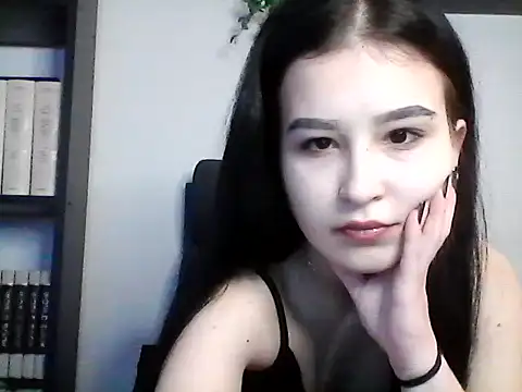 Nina Blis online show from February 4, 2026, 9:04 am