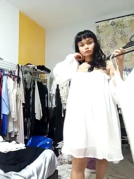 Snapshot of estradiolist chatting on February 24, 2026, 2:26 pm estradiolist online show from February 24, 2026, 2:26 pm