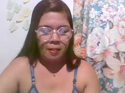 asian bhebs1 online show from November 19, 2025, 9:09 am