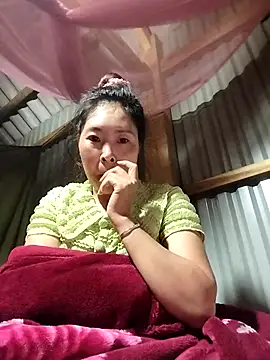 Snapshot of Siathong chatting on November 1, 2025, 2:08 pm Siathong online show from November 1, 2025, 2:08 pm