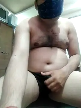 Love40777 online show from September 30, 2025, 9:42 pm