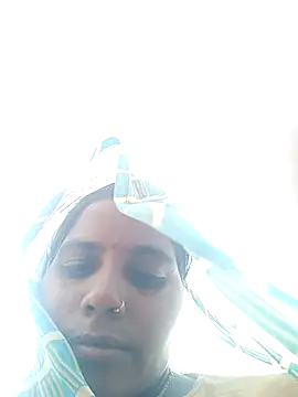 Snapshot of Hot_kadi83 chatting on October 16, 2025, 5:41 am Hot kadi83 online show from October 16, 2025, 5:41 am