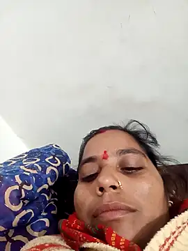 Snapshot of Hot_kadi83 chatting on October 29, 2025, 11:34 am Hot kadi83 online show from October 29, 2025, 11:34 am