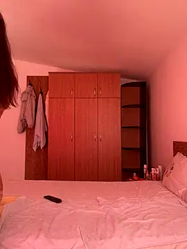 ZayaRose online show from September 18, 2025, 8:38 am