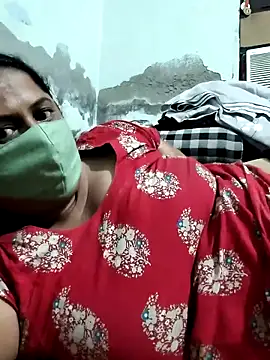 Snapshot of Mmm143 chatting on October 10, 2025, 12:20 am Mmm143 online show from October 10, 2025, 12:20 am