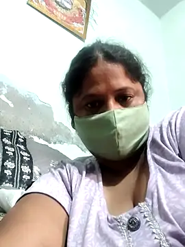 Snapshot of Mmm143 chatting on October 11, 2025, 3:06 am Mmm143 online show from October 11, 2025, 3:06 am