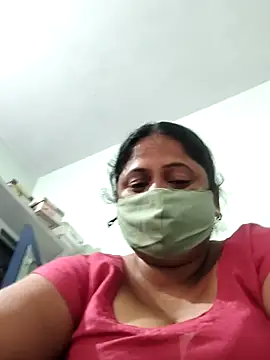 Snapshot of Mmm143 chatting on October 24, 2025, 6:21 am Mmm143 online show from October 24, 2025, 6:21 am