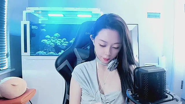 Keke-Bai online show from October 11, 2025, 2:33 am