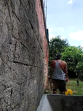 Snapshot of Alex_man23 chatting on September 23, 2025, 4:43 pm Alex man23 online show from September 23, 2025, 4:43 pm