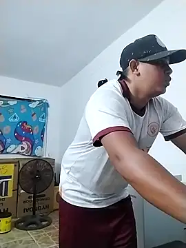 Snapshot of Alex_man23 chatting on October 23, 2025, 2:44 am Alex man23 online show from October 23, 2025, 2:44 am