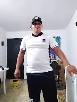 Snapshot of Alex_man23 chatting on October 24, 2025, 1:46 am Alex man23 online show from October 24, 2025, 1:46 am