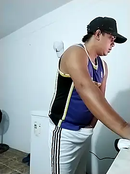 Snapshot of Alex_man23 chatting on November 5, 2025, 10:43 pm Alex man23 online show from November 5, 2025, 10:43 pm