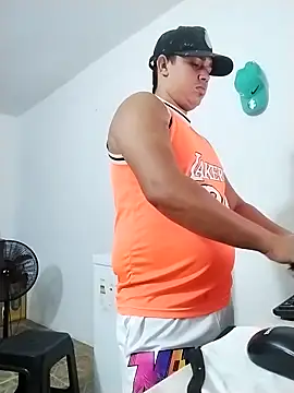 Snapshot of Alex_man23 chatting on November 8, 2025, 2:45 am Alex man23 online show from November 8, 2025, 2:45 am