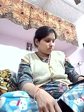 aliya-jaan71 online show from January 11, 2026, 11:48 am