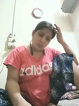 aliya-jaan71 online show from June 3, 2026, 2:44 pm