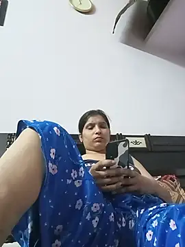 aliya-jaan71 online show from July 3, 2026, 6:03 pm
