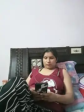 aliya-jaan71 online show from July 28, 2026, 7:39 pm