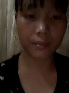 Snapshot of huong-18 chatting on October 16, 2025, 2:01 am huong-18 online show from October 16, 2025, 2:01 am