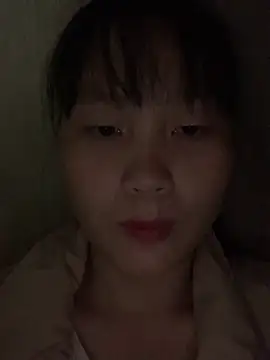 Snapshot of huong-18 chatting on October 24, 2025, 11:01 pm huong-18 online show from October 24, 2025, 11:01 pm