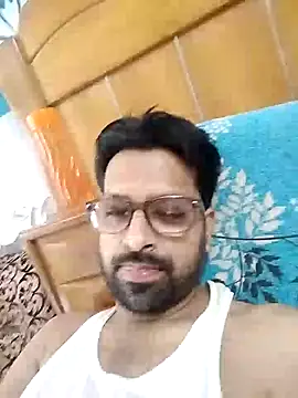 Snapshot of mohsin99272 chatting on September 25, 2025, 6:39 am mohsin99272 online show from September 25, 2025, 6:39 am