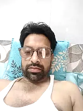 Snapshot of mohsin99272 chatting on October 11, 2025, 7:40 am mohsin99272 online show from October 11, 2025, 7:40 am