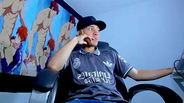 Snapshot of Hunteer_Boy chatting on September 20, 2025, 7:48 pm Hunteer Boy online show from September 20, 2025, 7:48 pm